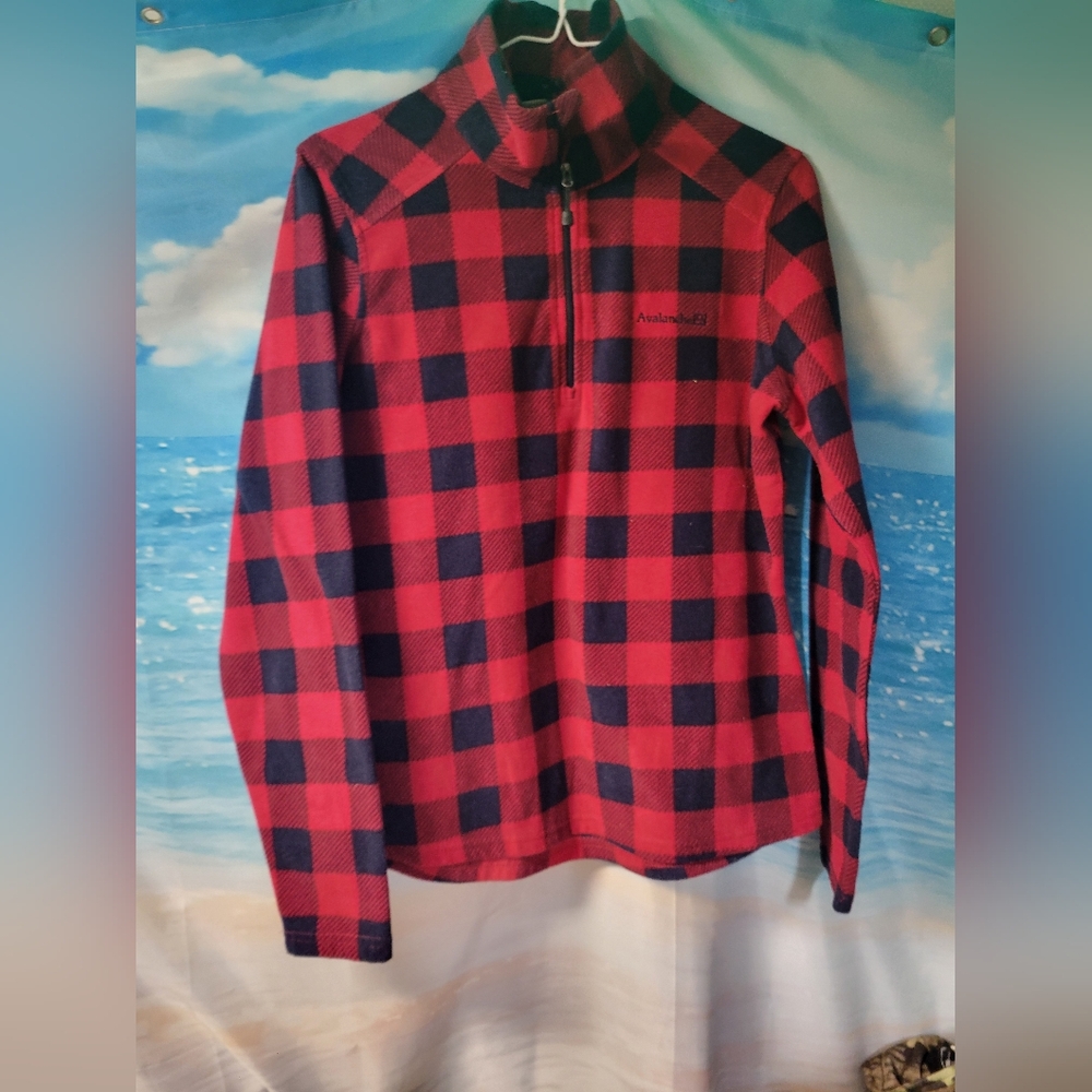 Avalanche Women's Size Medium Red/Black Buffalo Plaid Quarter Zip Pullover